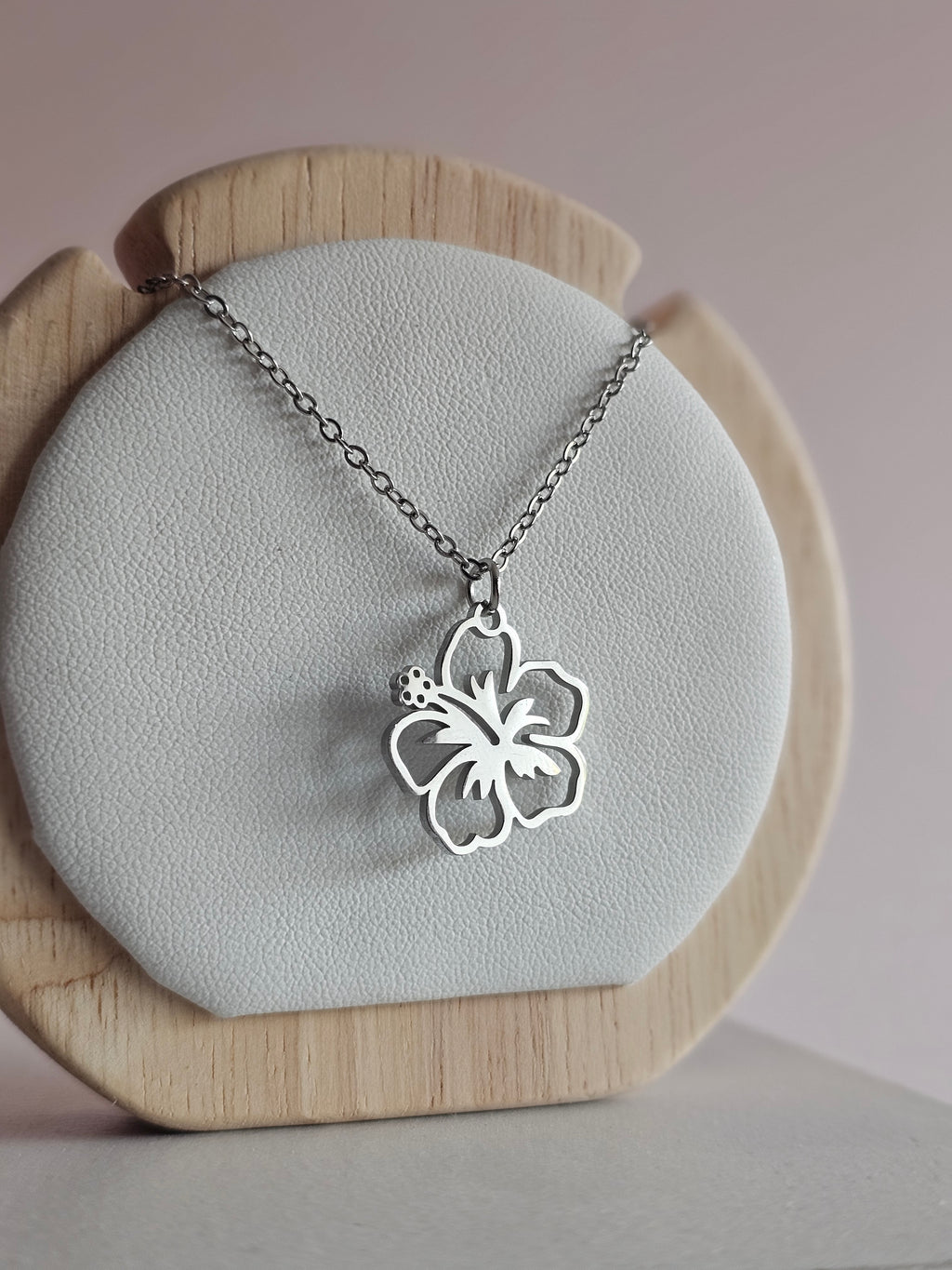 Thaïs